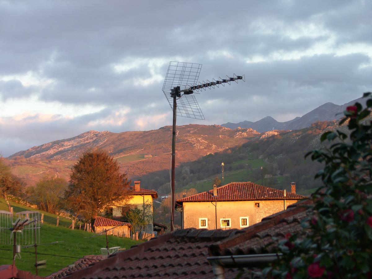 Posada El Pareon Sirviella Dış mekan fotoğraf
