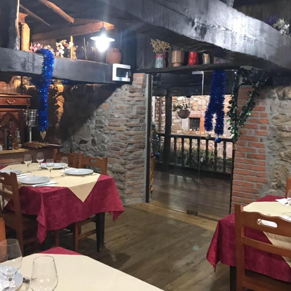 Posada El Pareon Sirviella Dış mekan fotoğraf