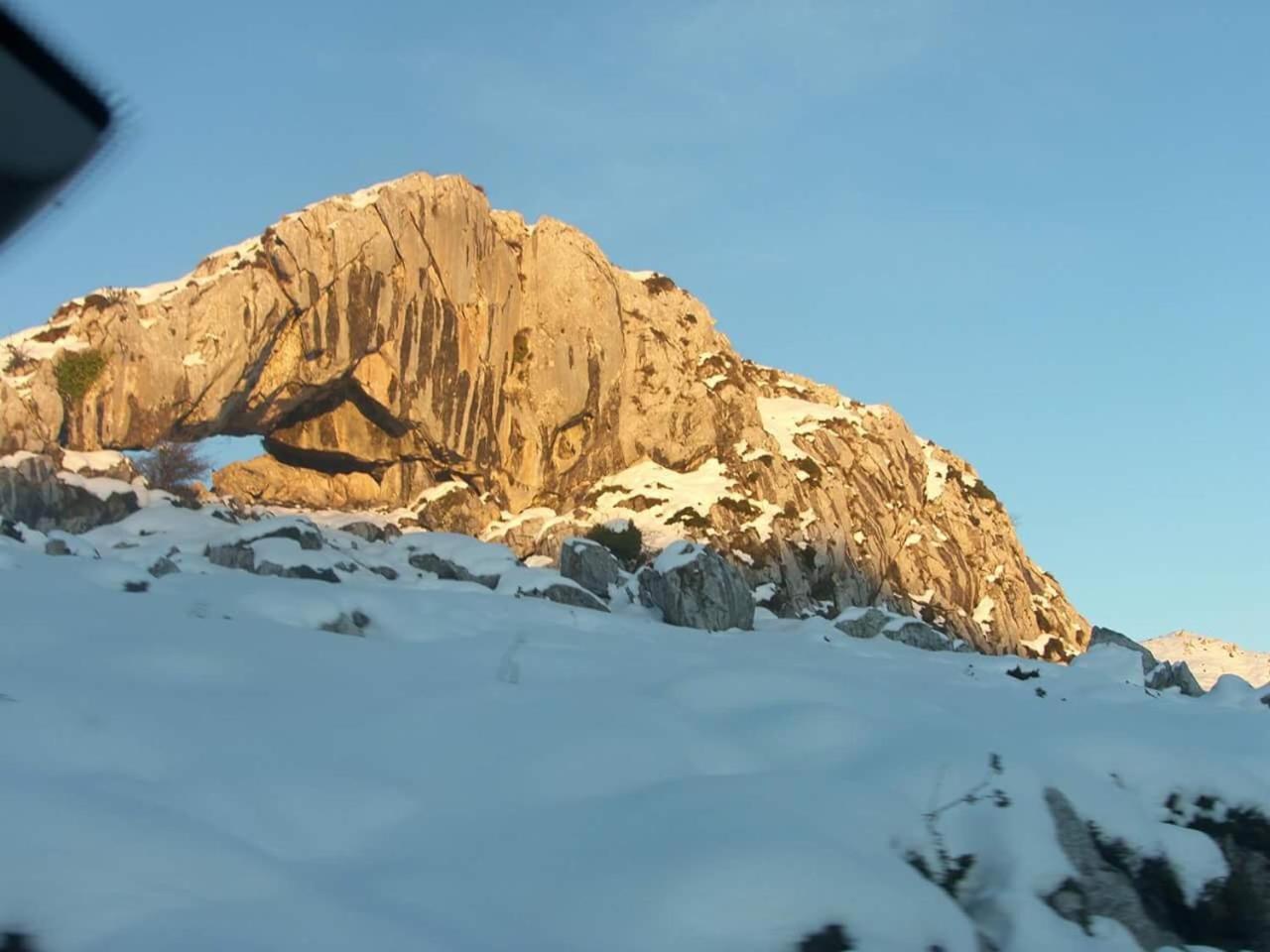 Posada El Pareon Sirviella Dış mekan fotoğraf
